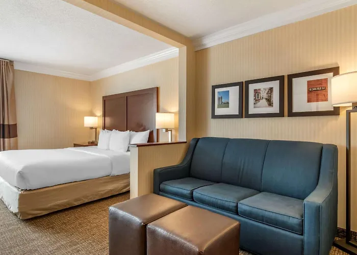 Comfort Suites Downtown Carlisle
